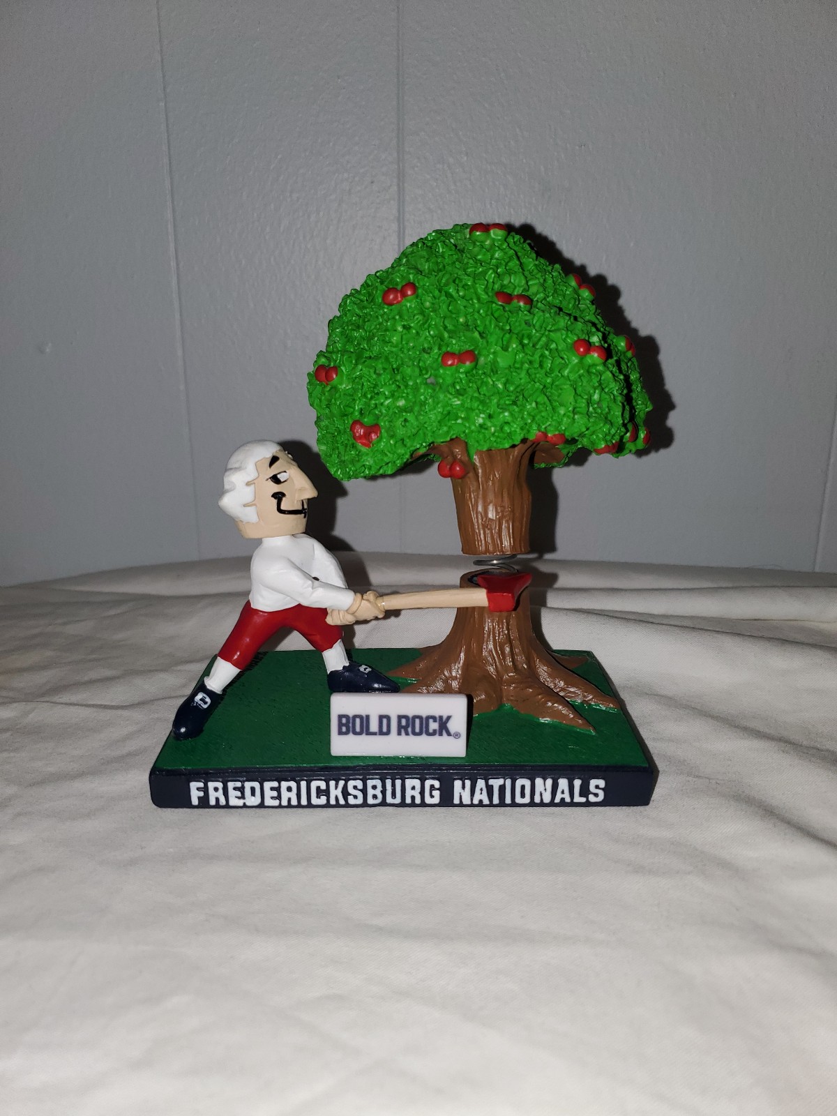 George Washington Bobblehead Fredericksburg Nationals SGA Tree Chopping No Box.