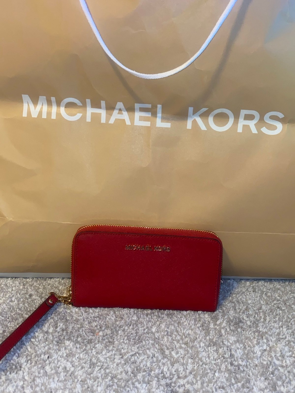 MICHAEL MICHAEL KORS Jet Set Travel Red Continental Wallet