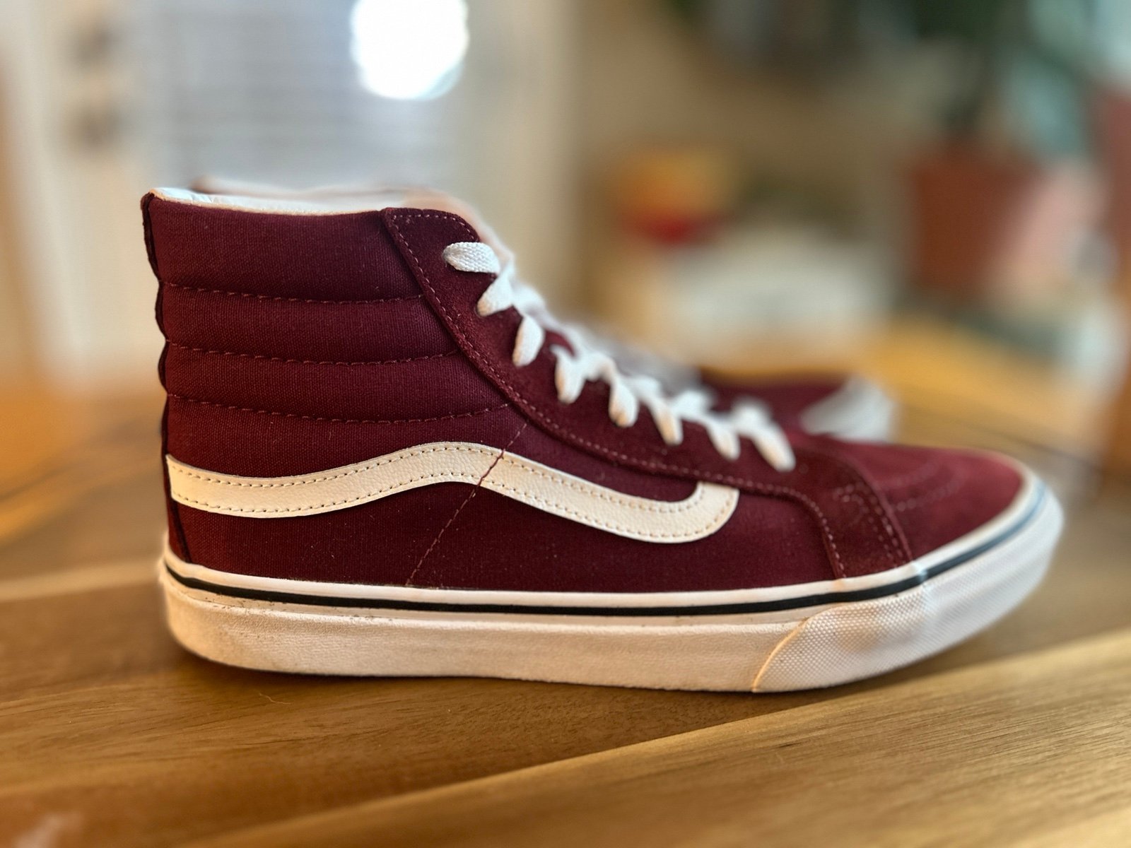 Burgundy vans 2025 hi top