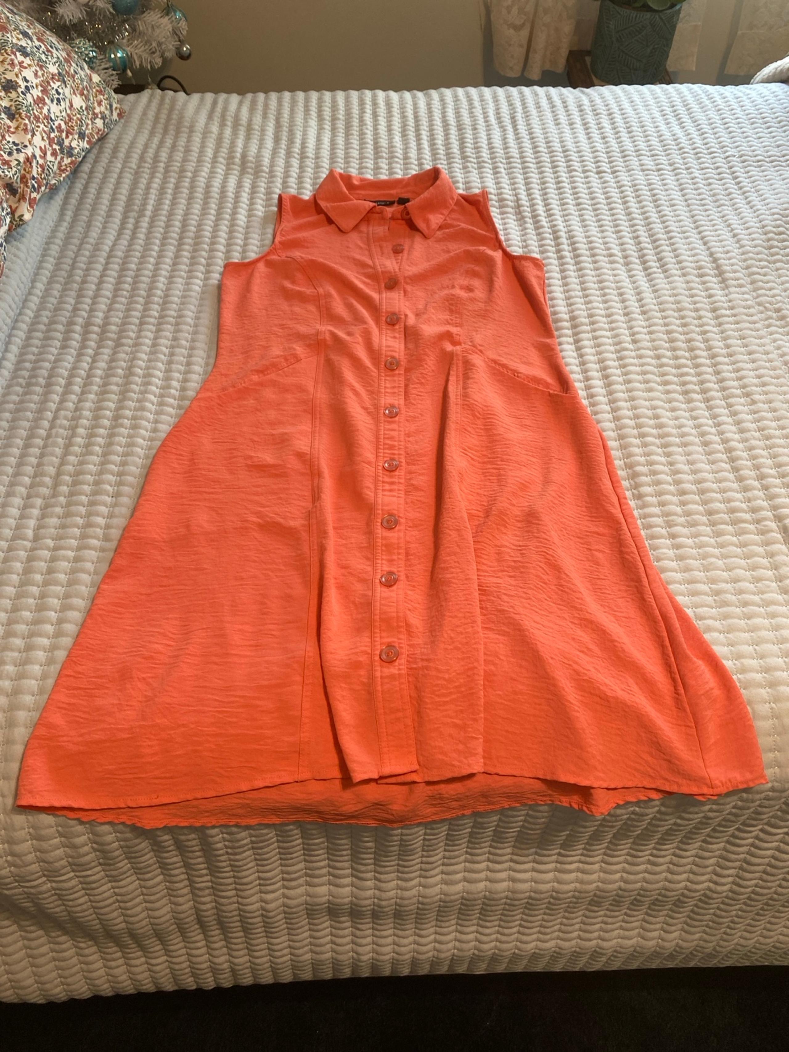Women’s small Nina Leonard sleeveless button-down summer dress with pockets S
