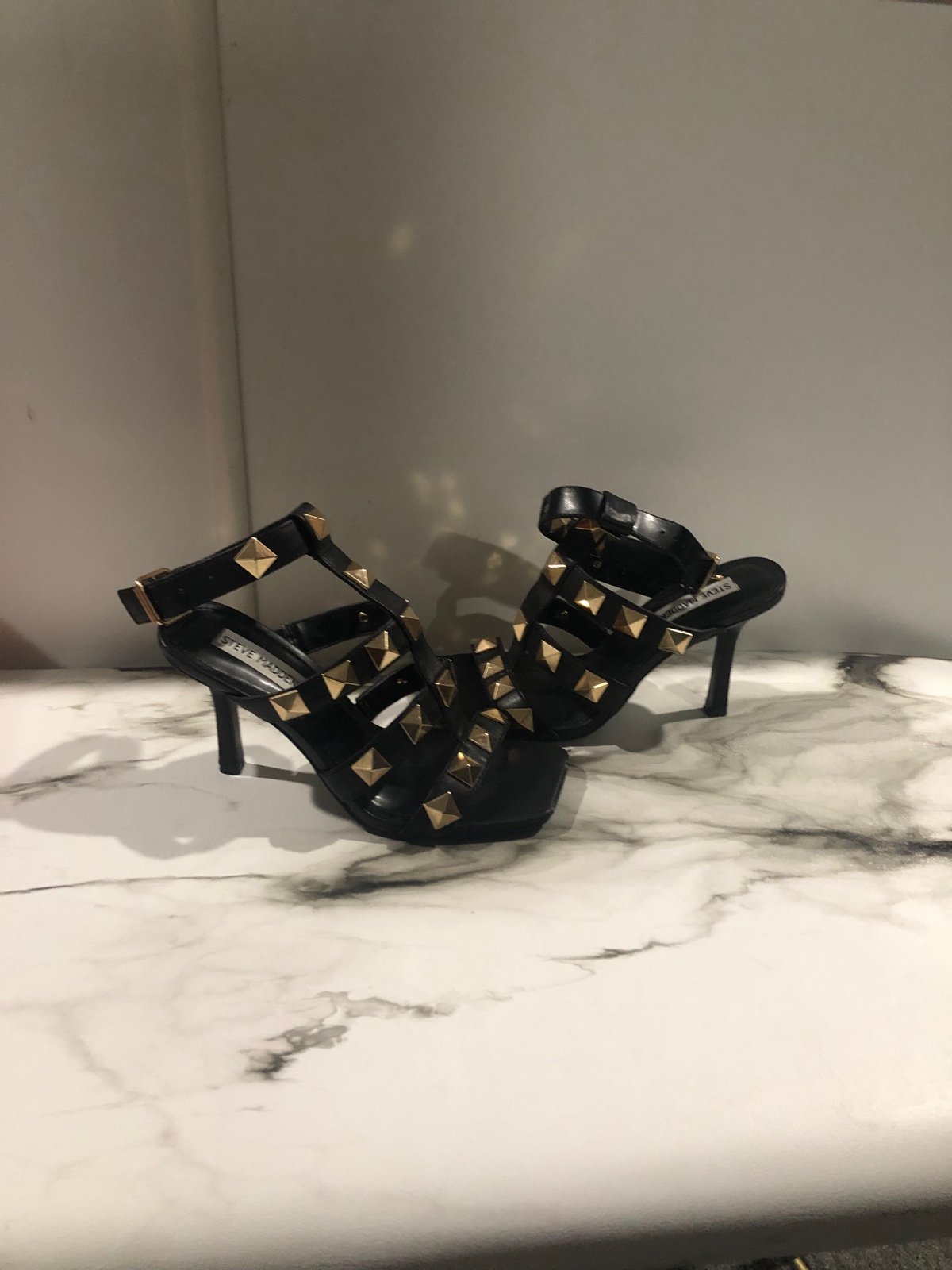 Steve Madden Cage Shoes | Mercari Steve Madden Cage Shoes | Mercari