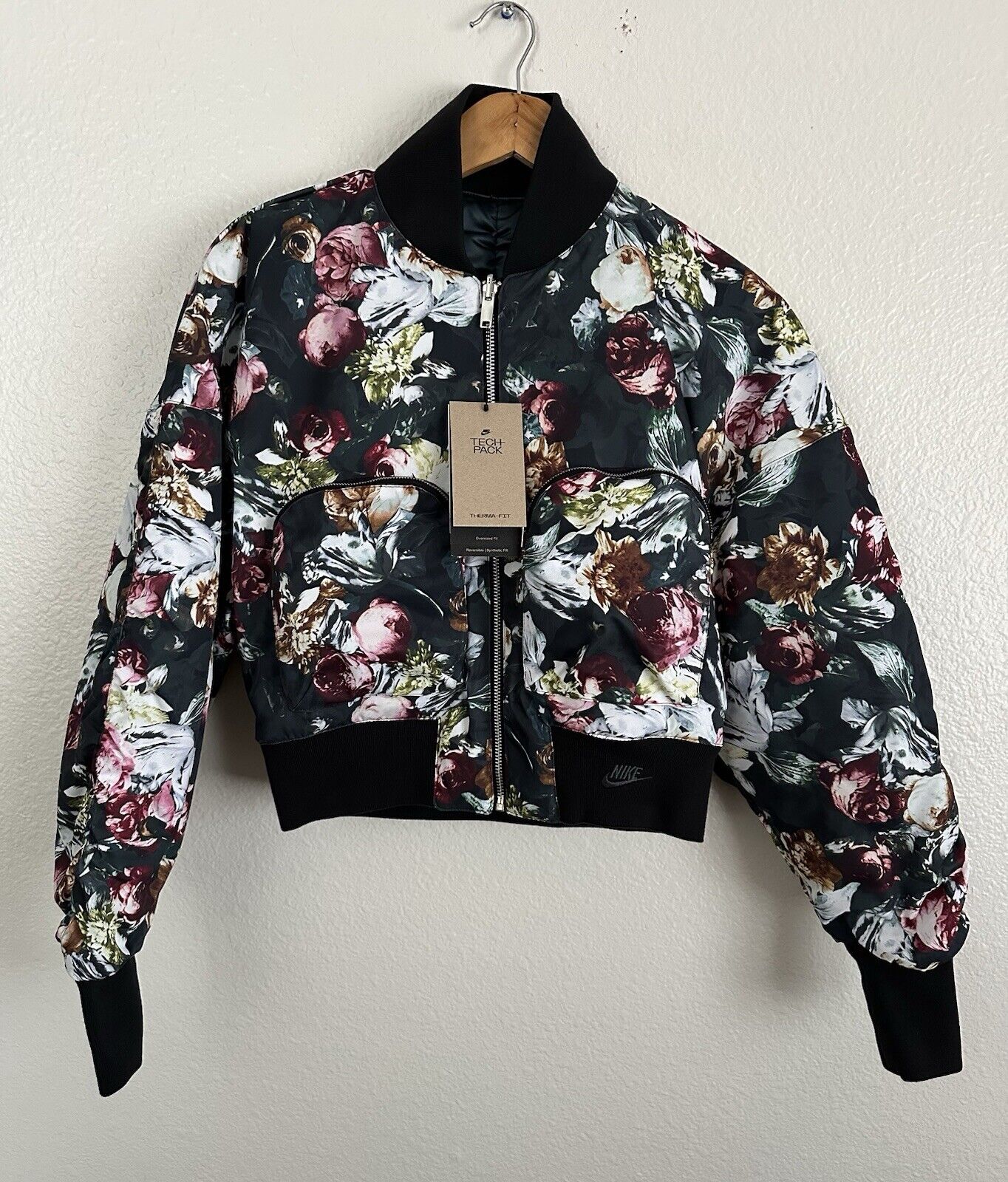 Nike Tech Pack Therma Fit Reversible Floral Jacket FB8811-681 Women’s Size Small