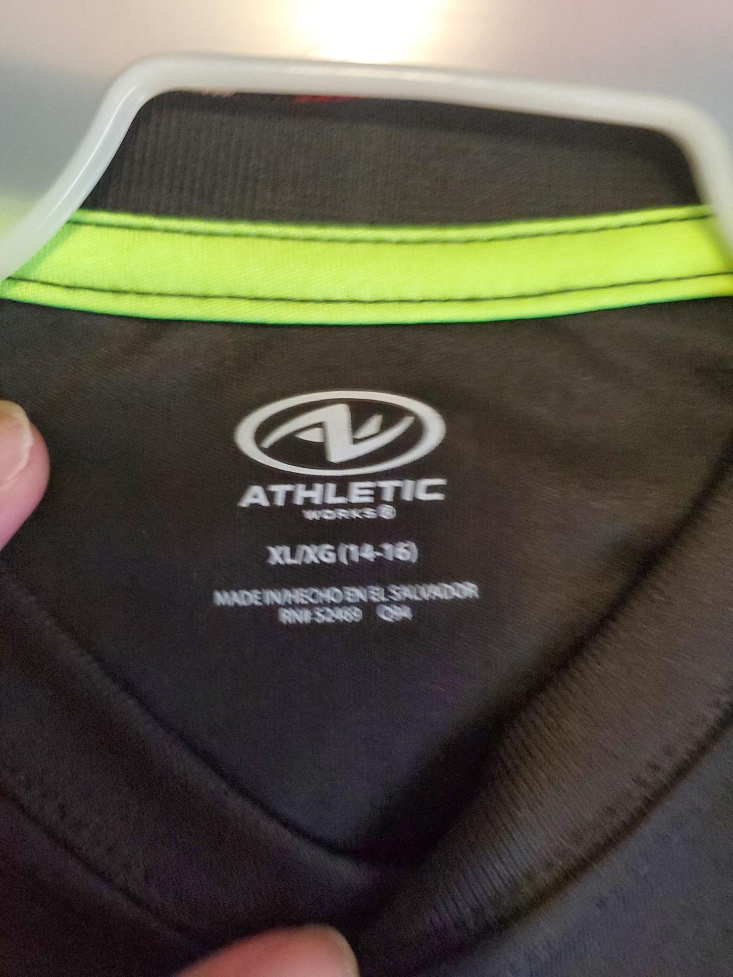 Nwt Boys Athletic Works Cerrin Buckets T-shirt Color Black Size Xl/XG (14-16). M