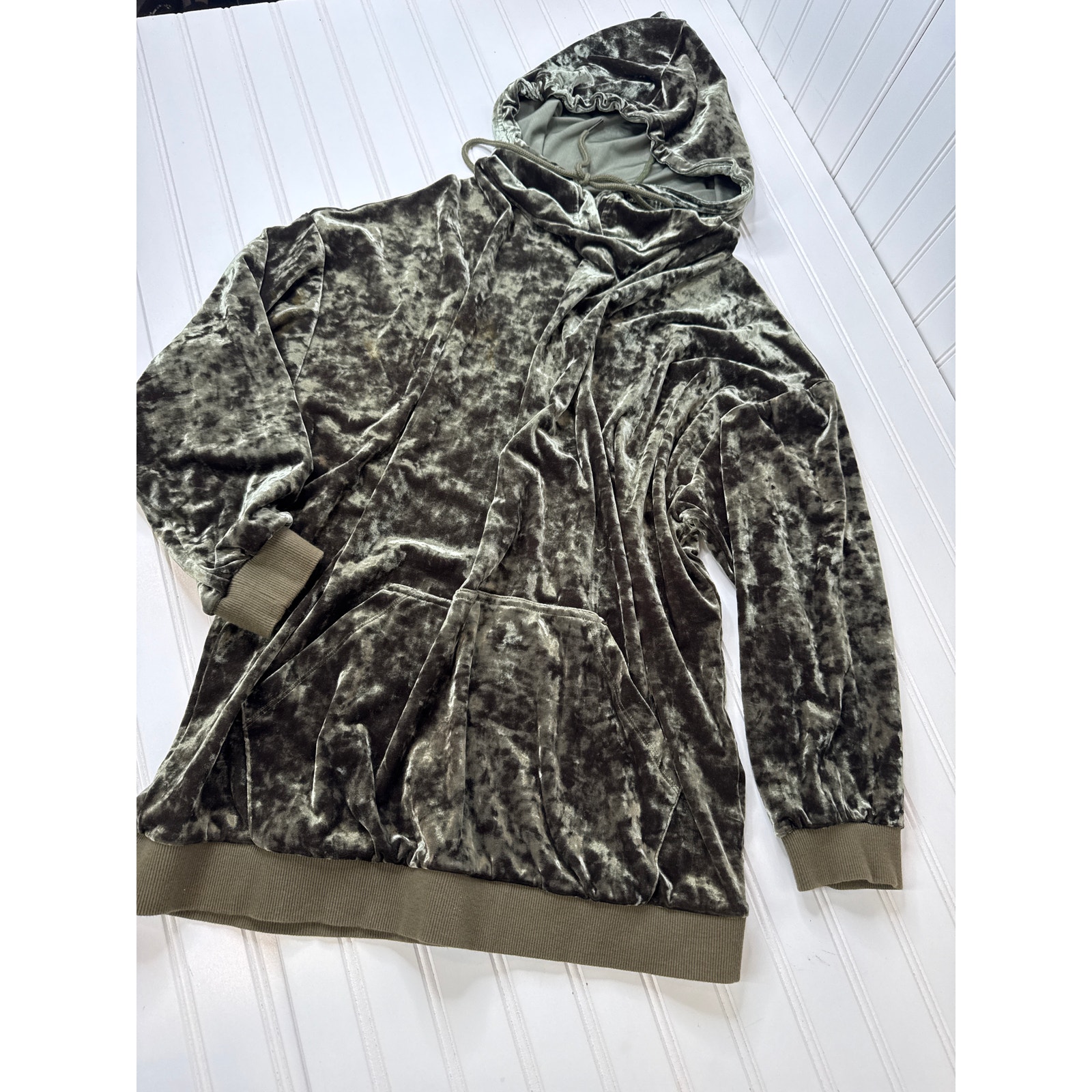 Urban Outfitters OVERSIZED Crushed Velvet Green Hoodie Athleisure Loose Size XS