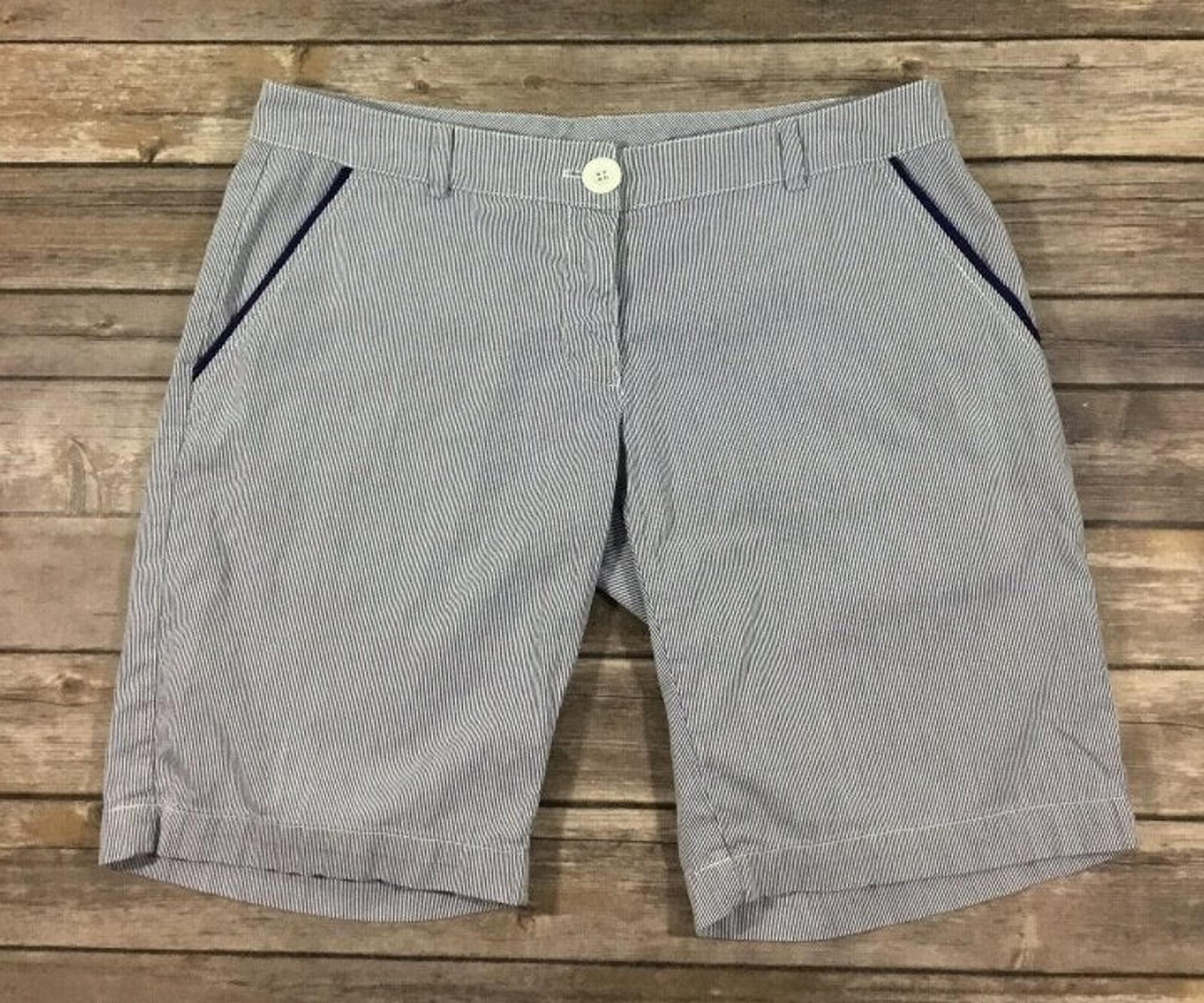 AG Adriano Goldschmied Seersucker Shorts I29