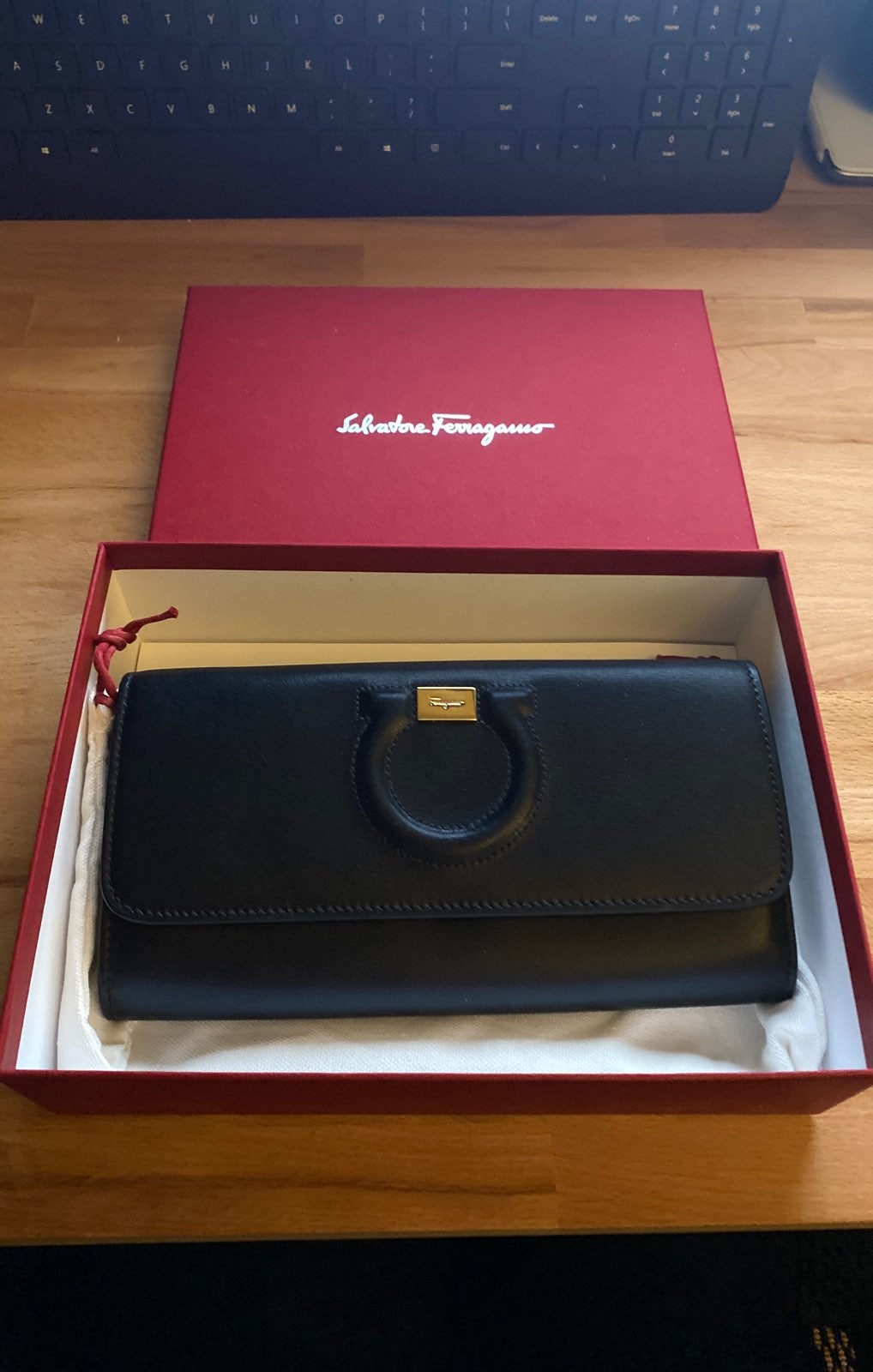 Salvatore Ferragamo Gancio City WOC