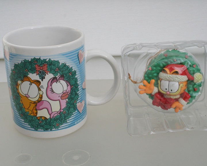 Garfield Mug with Christmas Ornament NIB LOT 2
