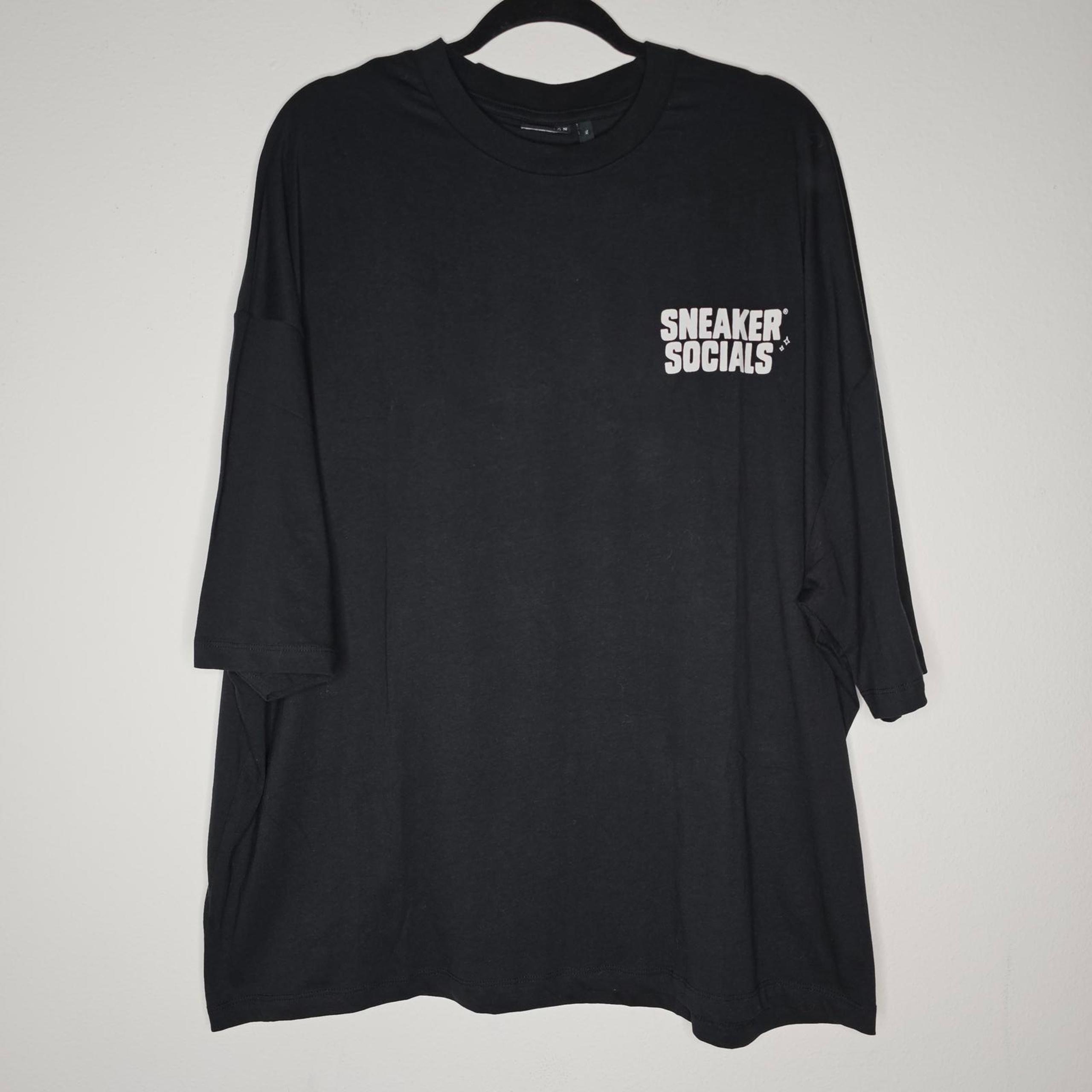NWOT Asos Design Men's Black/"Sneaker Socials" Shirt Size XL