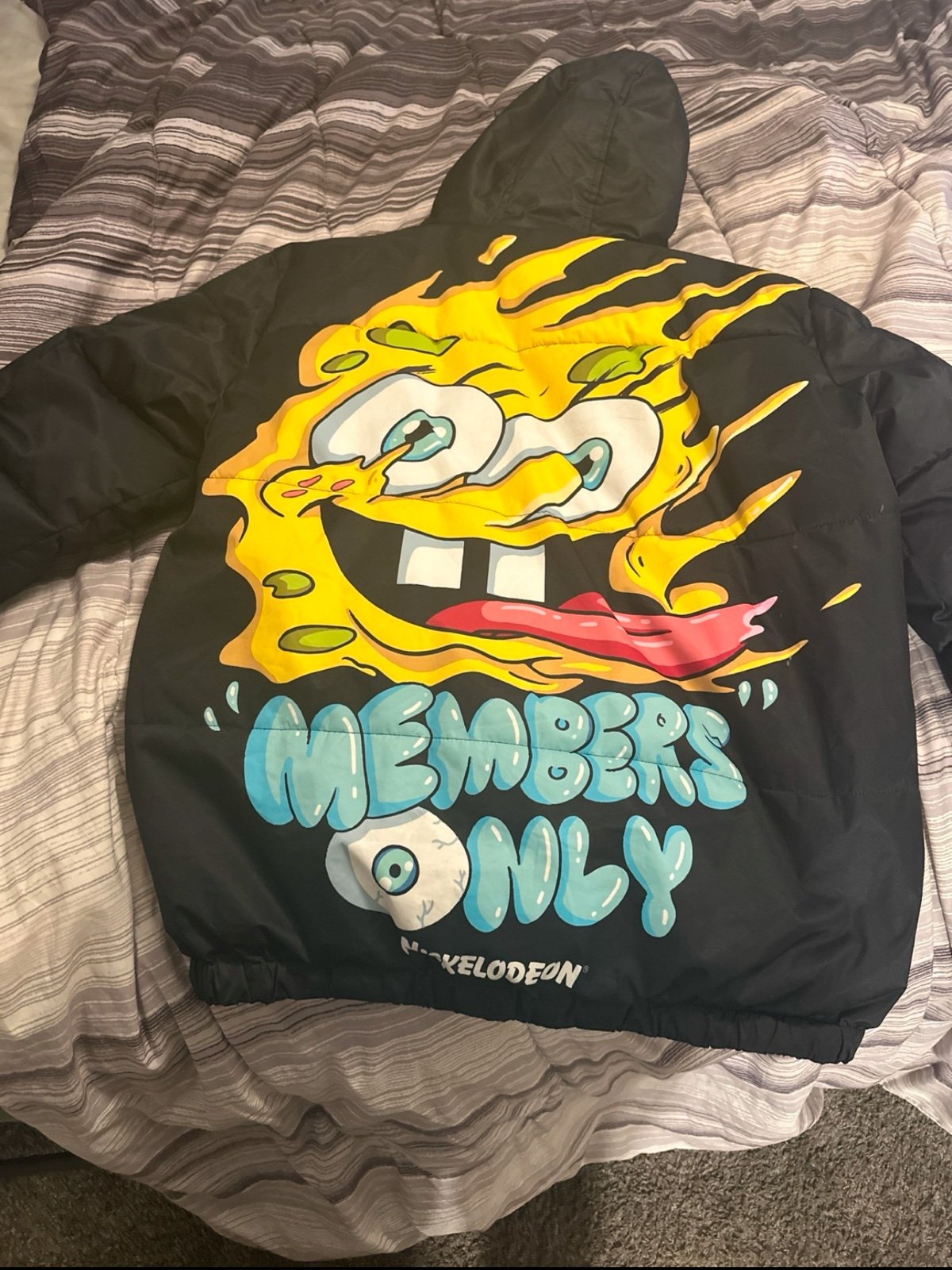 Im selling my puffer jacket members only SpongeBob edition