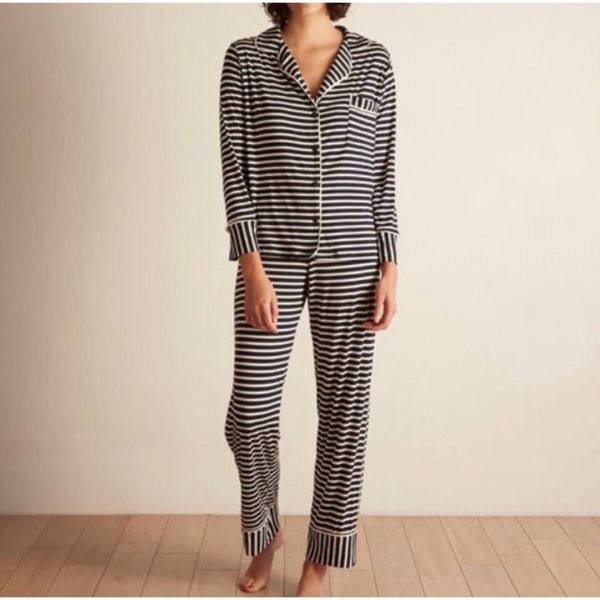 Maison Du Soir Monaco Pajama Set: Navy Stripe