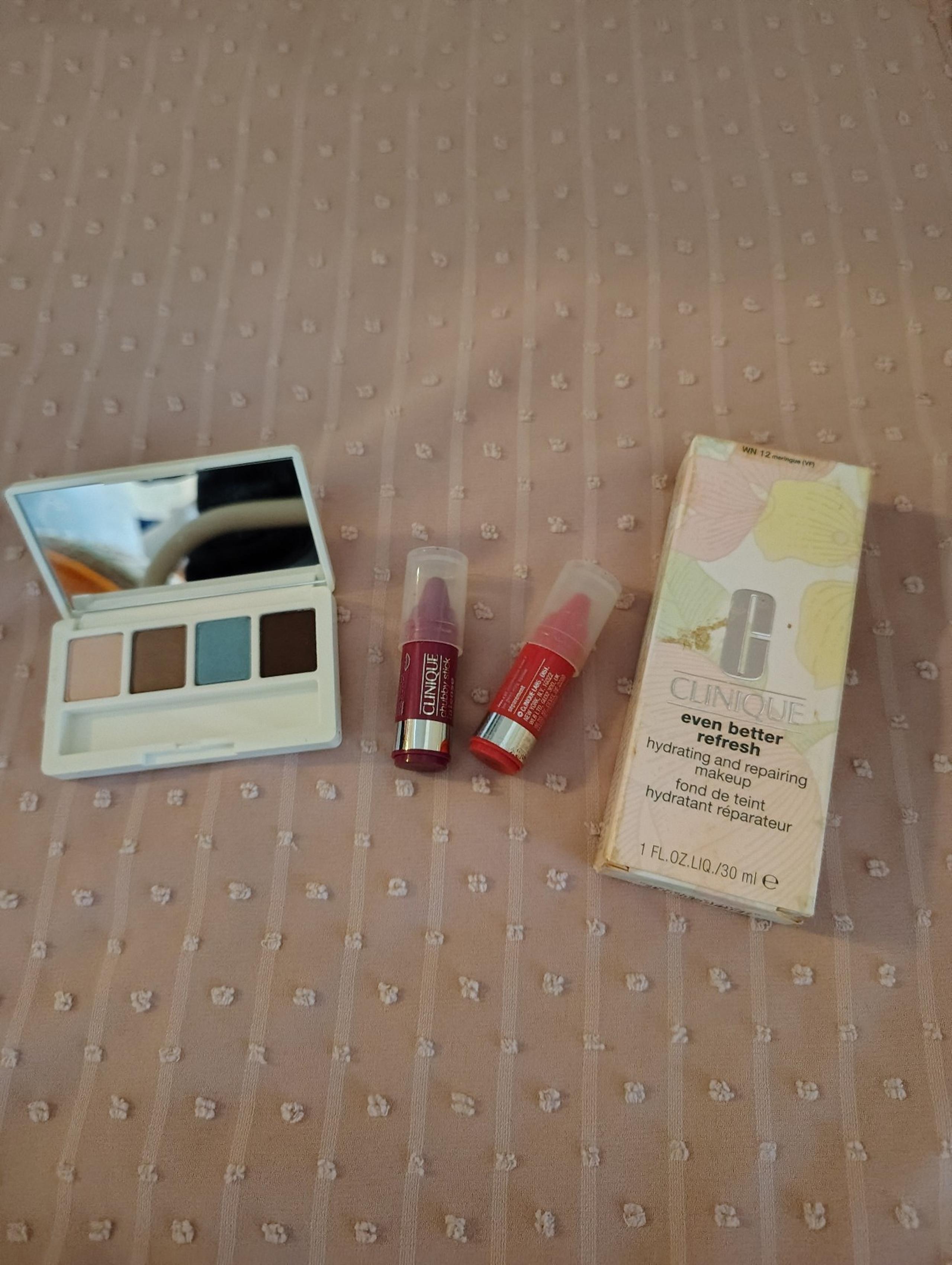 Clinique bundle eyeshadow foundation and two mini chubbies