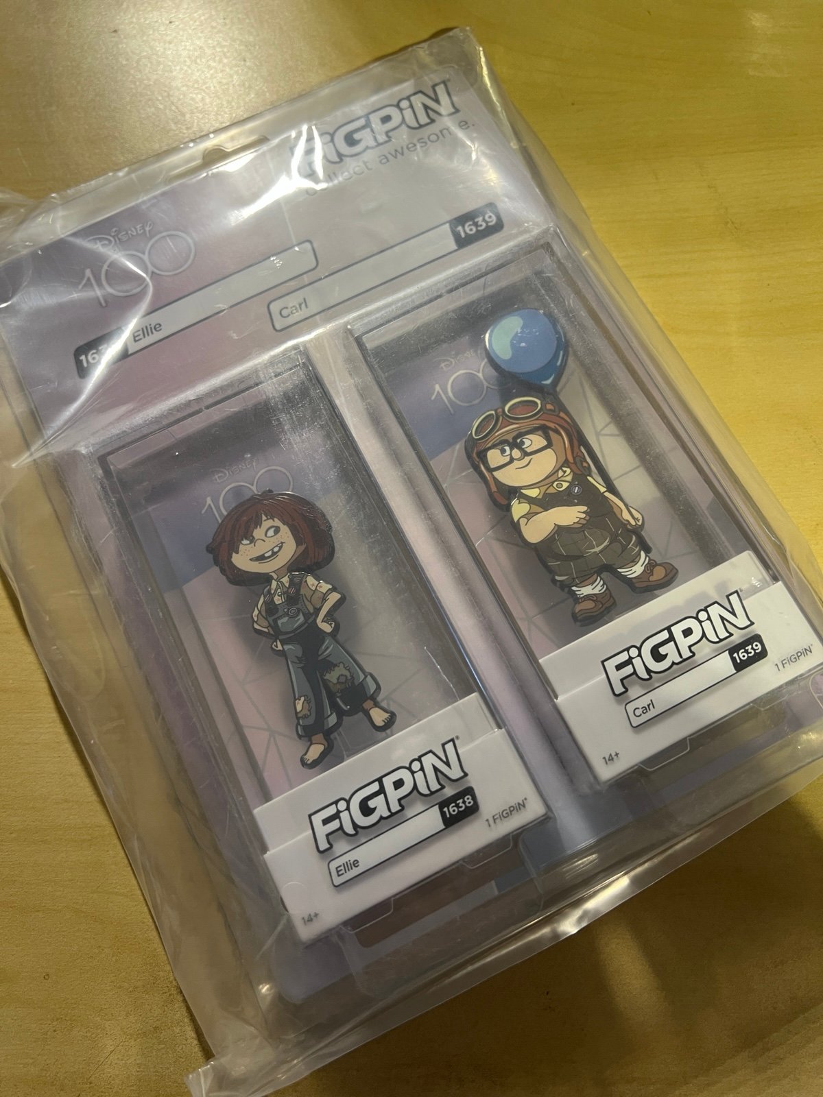 AP Figpin 2 pack - Carl and Ellie