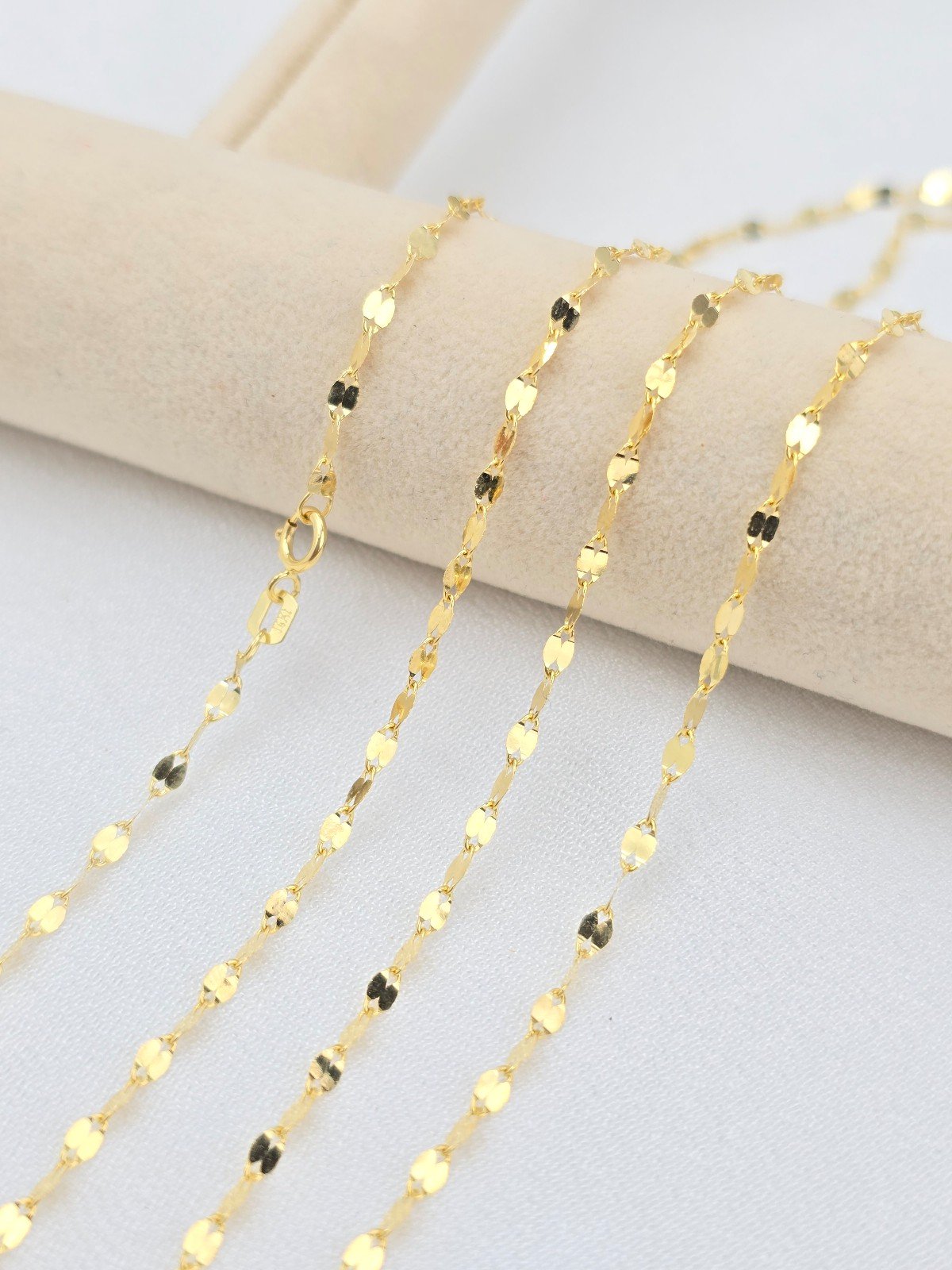 Solid 14k 2.5MM Thick Hammered Mirror Chain - 18