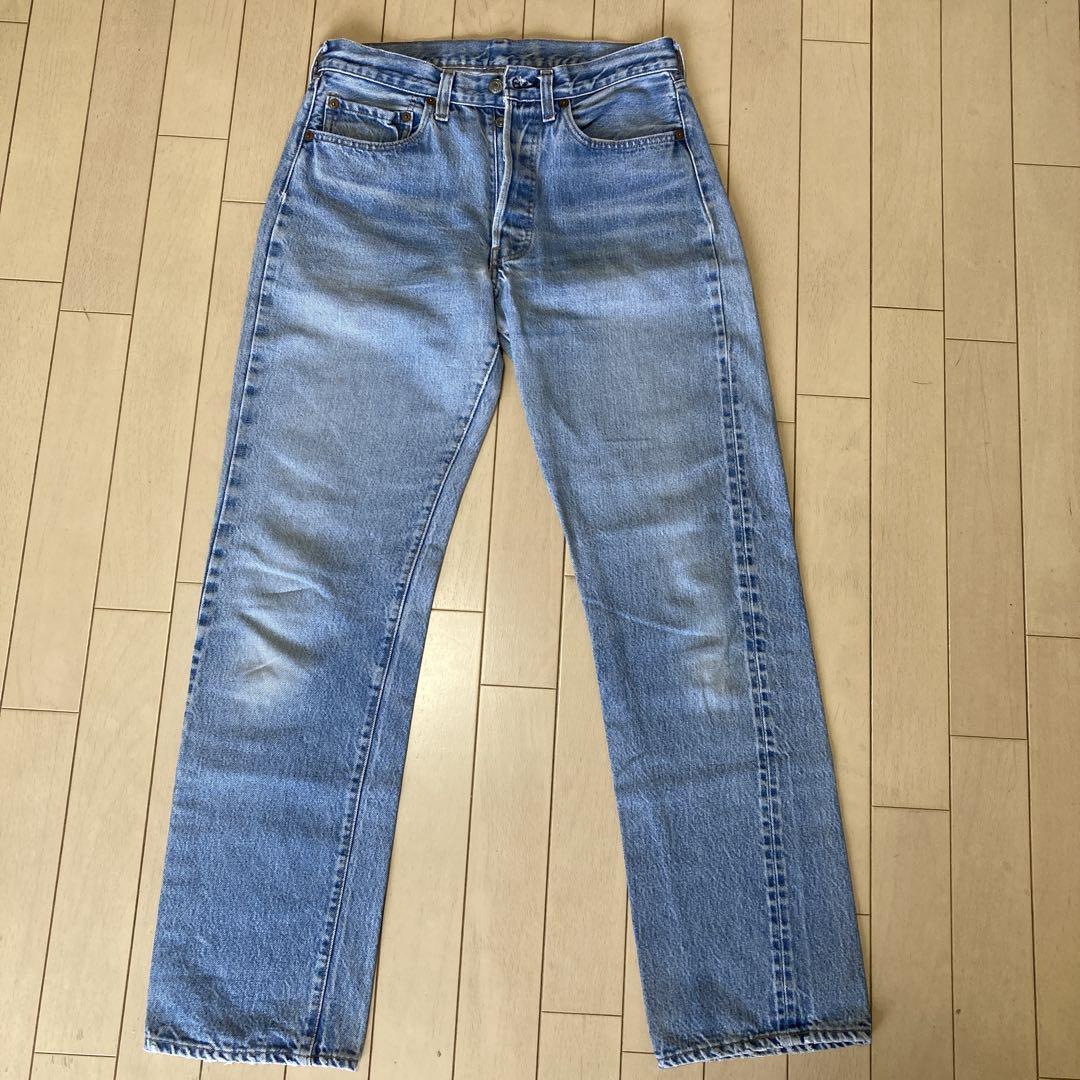 Levi's 501 (Red Tab)