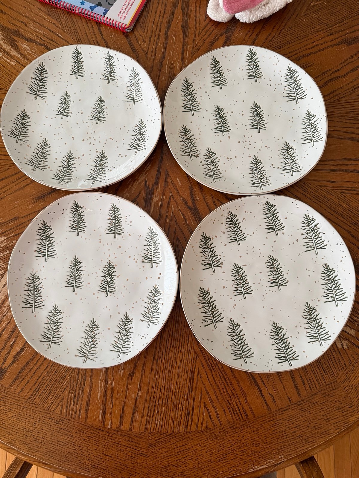 Potter's Studio PINE TREE GOLD Ceramic 10” Dinner Plate  - NEW