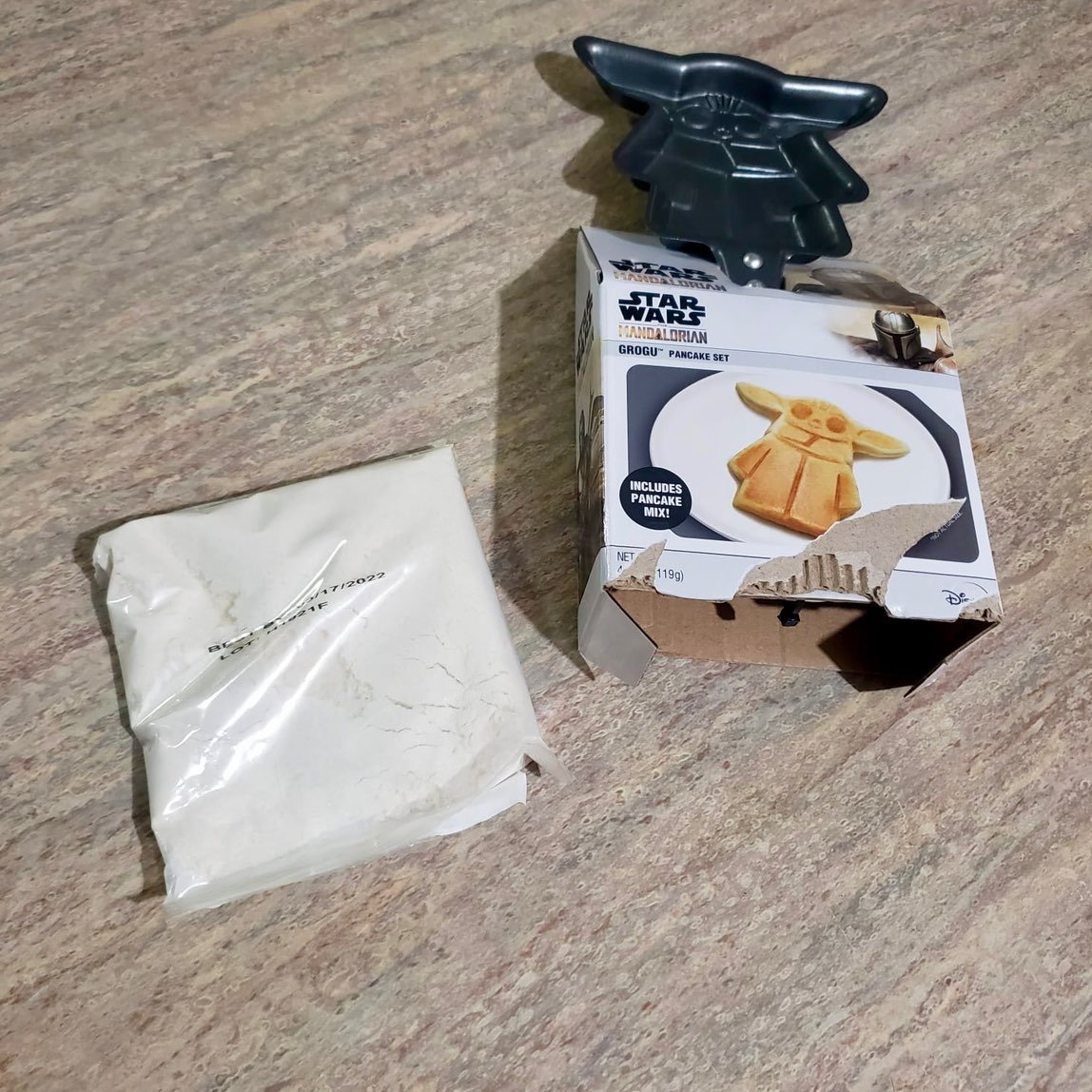 New Star Wars Mandalorian grogu pancake set