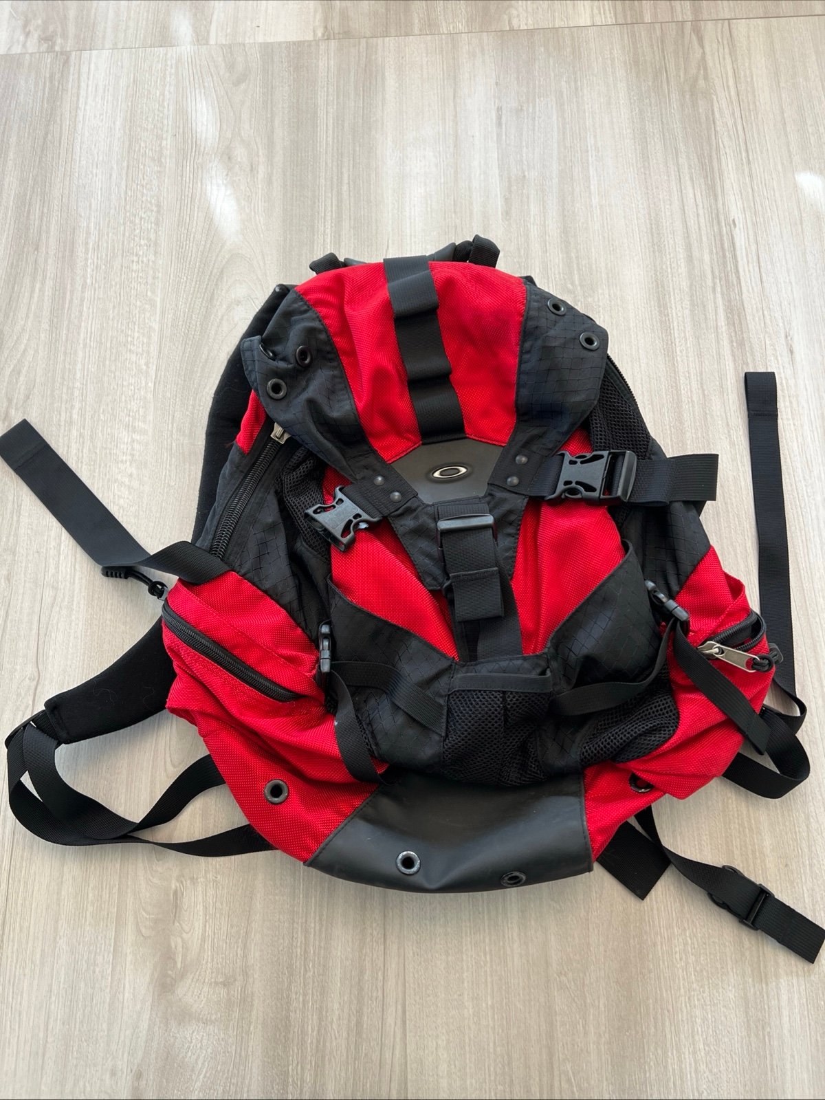 Oakley Icon Rc Backpack Black Vintage Tactical Backpack Software Gorpcore Y2K