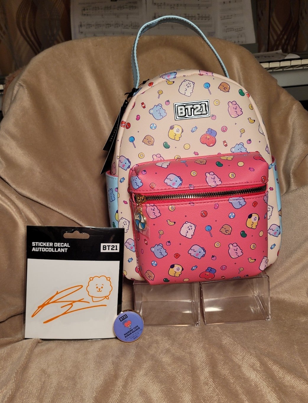 人気新品入荷 Pink BT21 Backpacks Mercari | Women for キャラクターグッズ