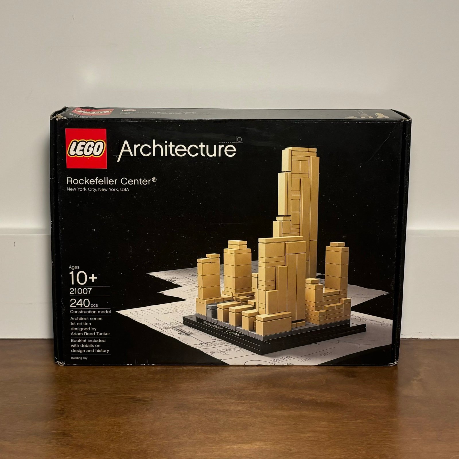 LEGO Architecture Rockefeller Center (21007) - NEW Open Box