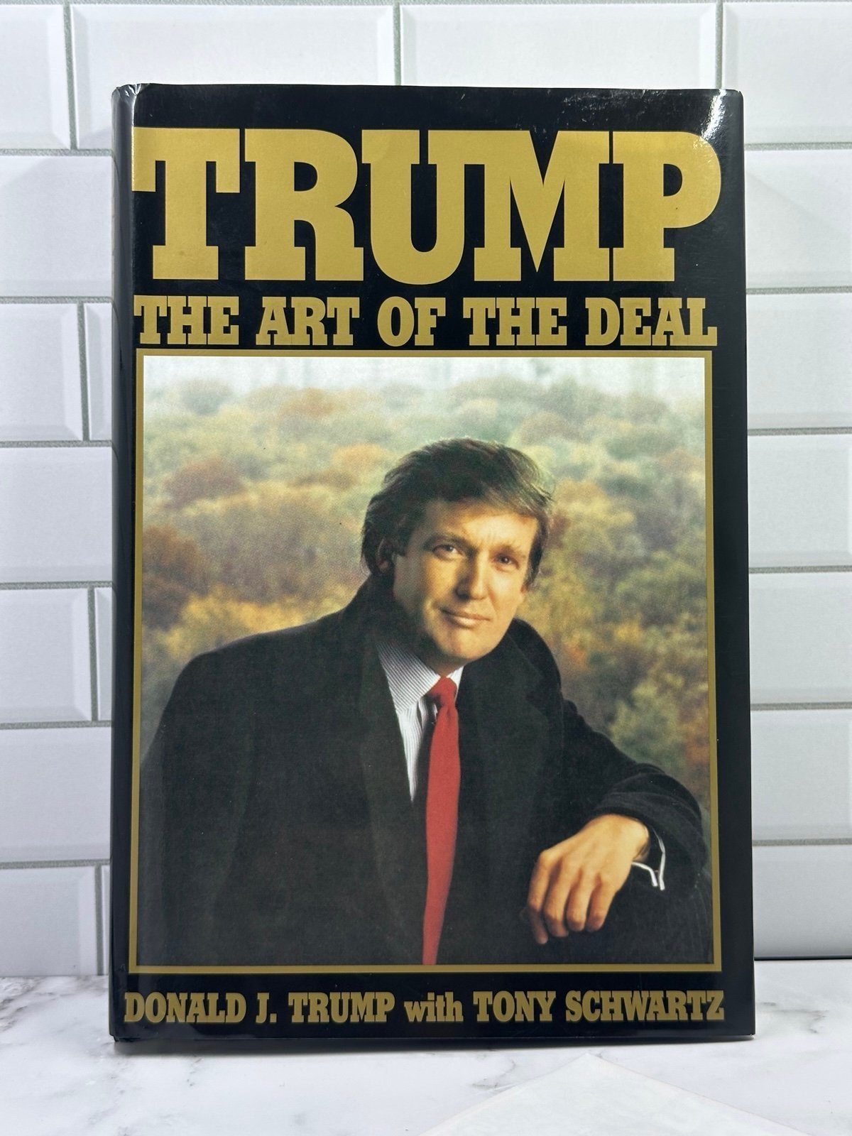 Donald Trump “The Art of the Deal” AUTOGRAPHED SIGNED 2016 Election Edition #2 - detail