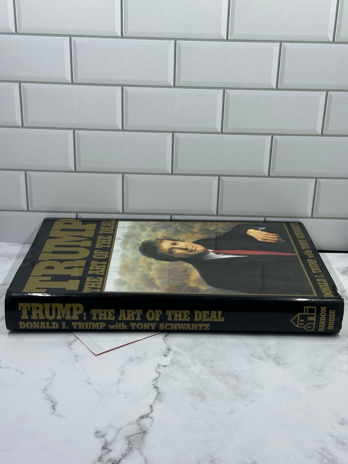 Donald Trump “The Art of the Deal” AUTOGRAPHED SIGNED 2016 Election Edition #2 - detail