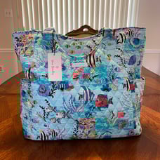 NWT Vera Bradley Large Glenna Antilles Treasure