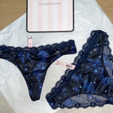 (M) 2pcs Victoria's Secret THONG & CHEEKIE Panty