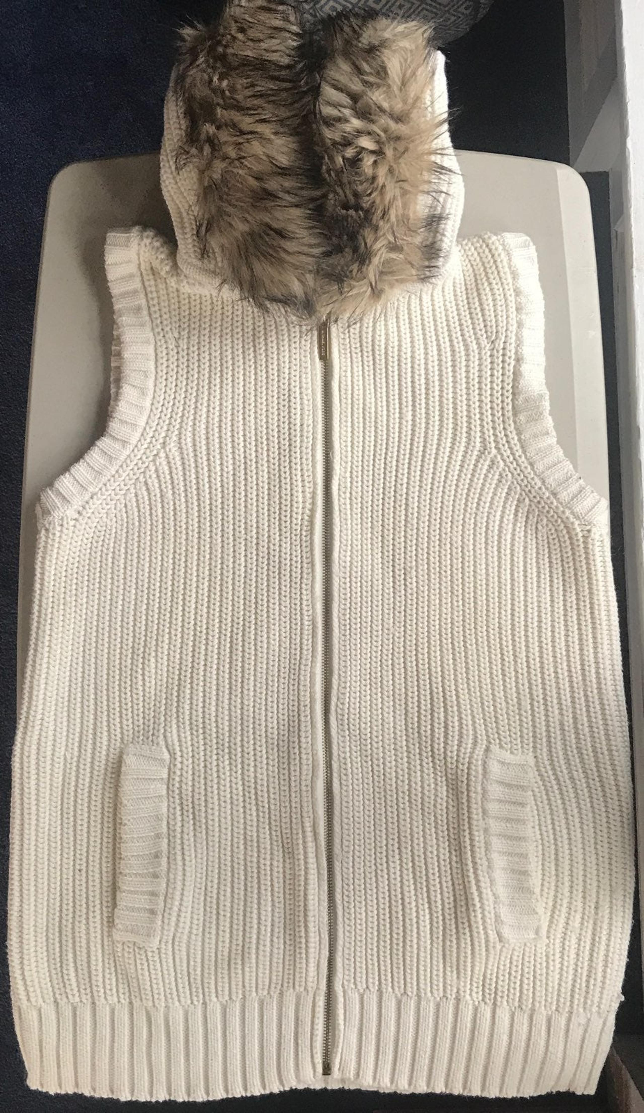 NEW Michael Kors White Sweater Vest