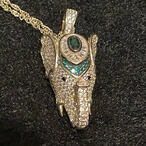 Elephant Vintage 3D Green White Stones Women’s Pendant Necklace Sterling Silve