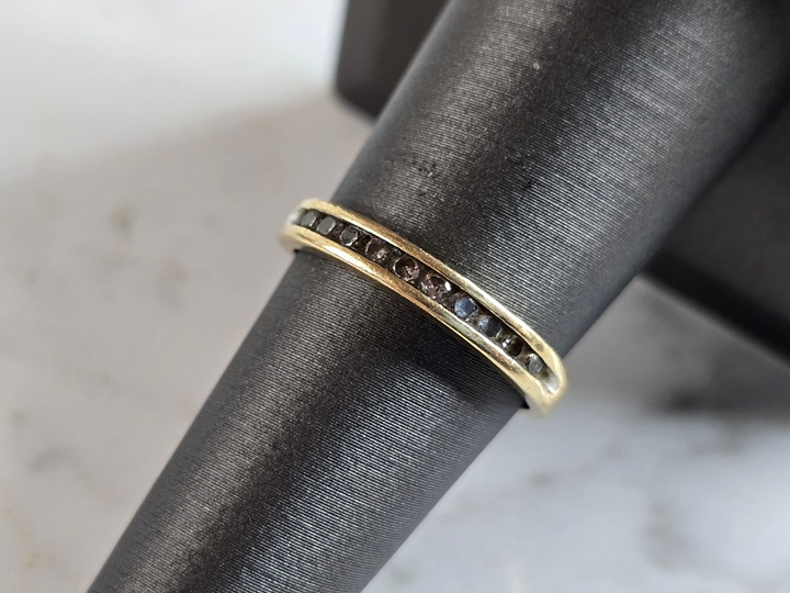 Womens Vintage Estate 10K Yellow Gold Diamond Ring 2.0g E6556