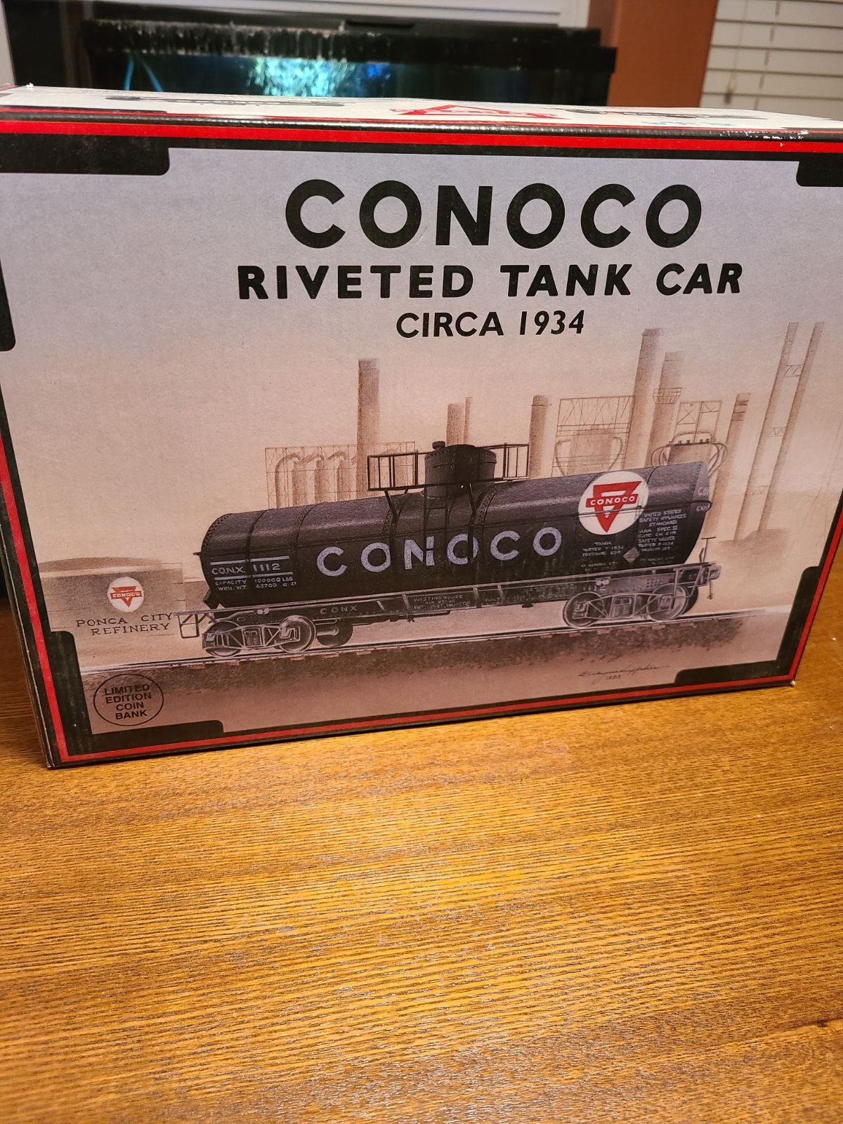 K-LINE Conoco Riveted Tank Car Bank K-639104