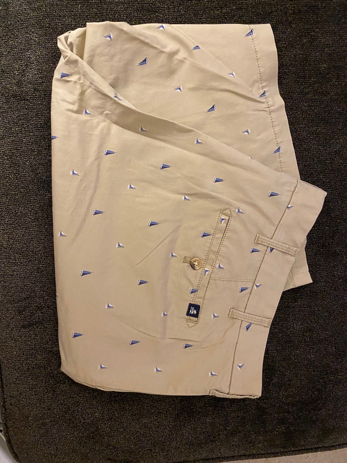 Men’s IZOD Shorts 48”