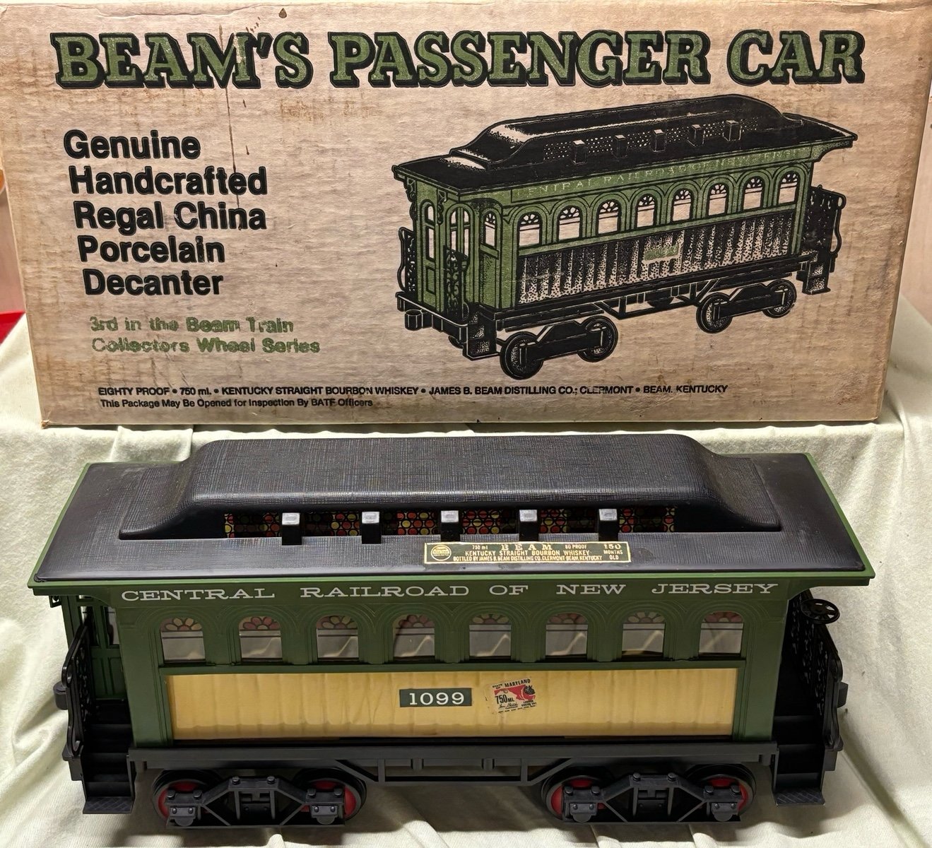 Vintage Jim Beam 1872 Passenger Car Decanter Train Car Original Box Very Clean!