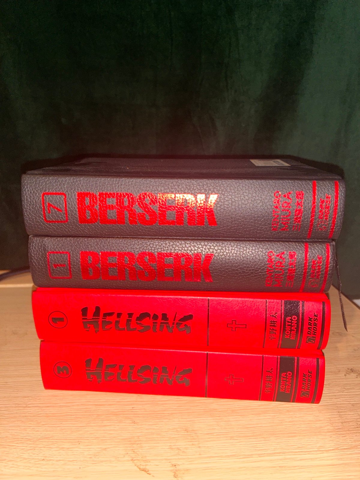 Berserk & Hellsing Deluxe Manga Lot