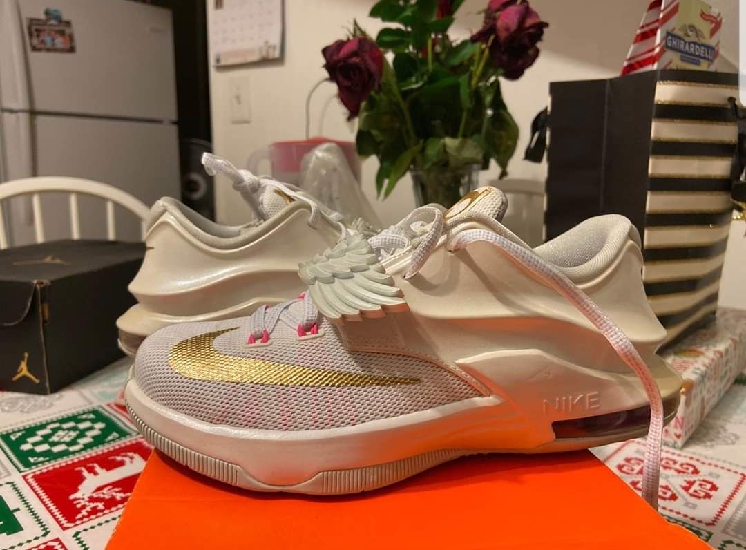 Nike kd 7 aunt pearl
