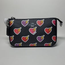 Coach Nolita 19 with heart shape