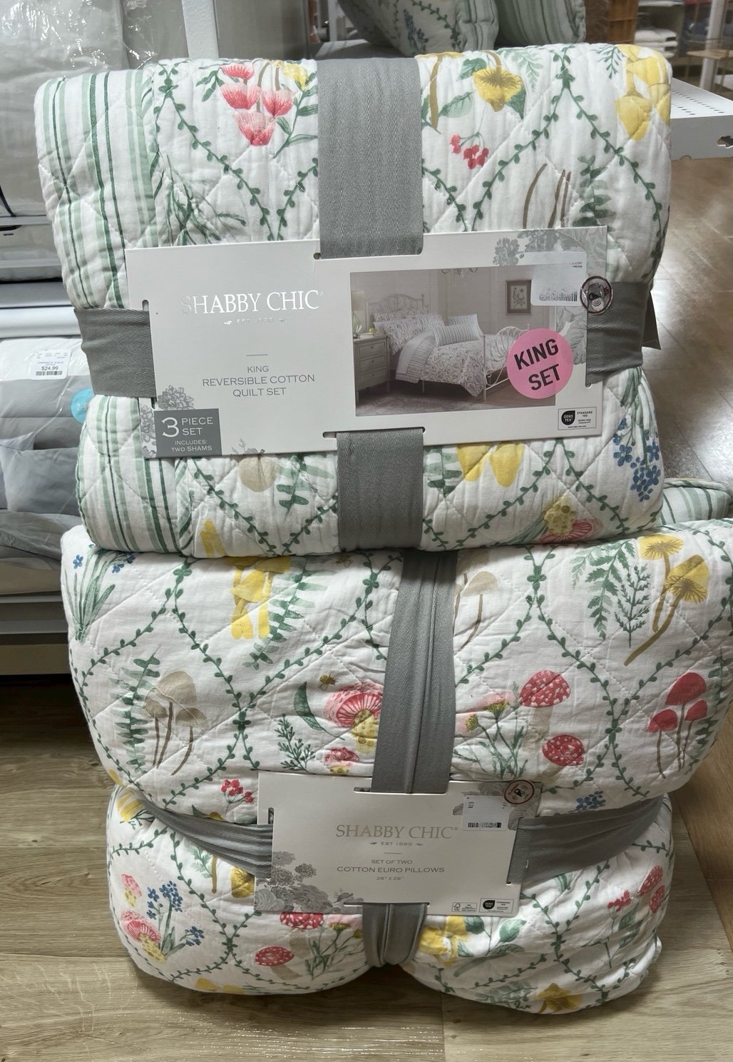 5 pc Nicole miller mushrooms quilt set !