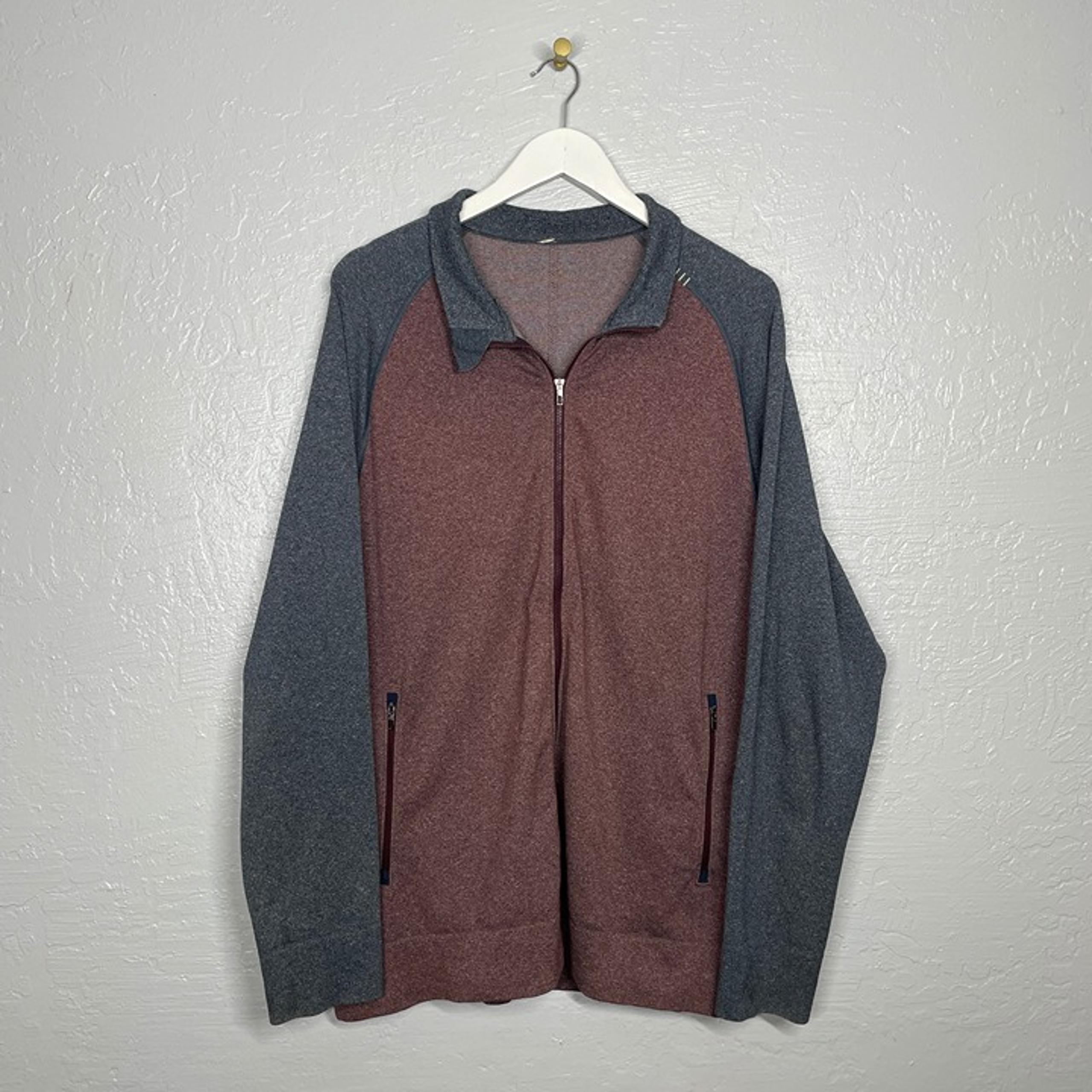Lululemon Men XL Pulse Jacket Red Blue Full Zip Pockets Athletic Workout Gym