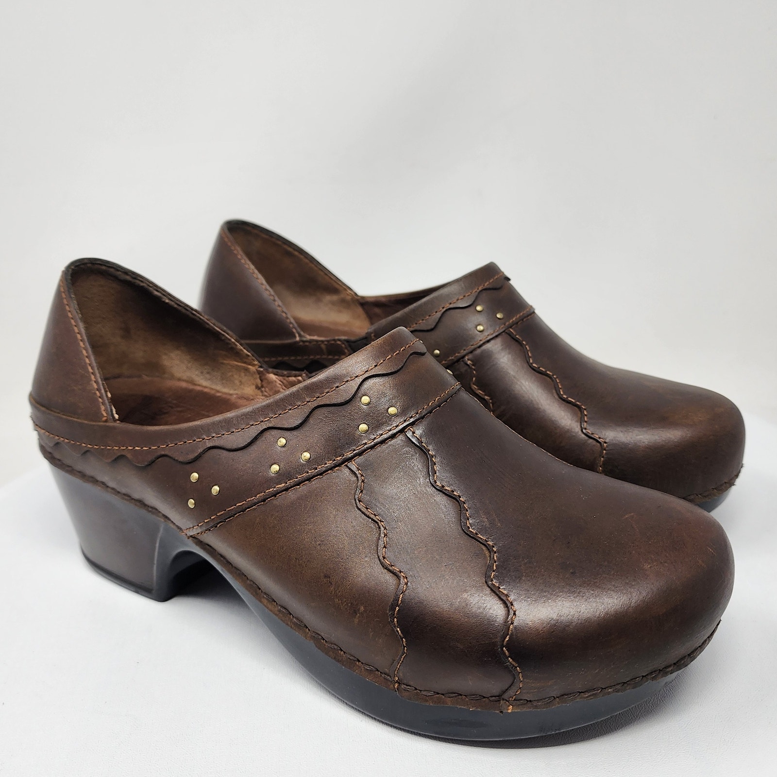Dansko Hailey Heeled Clogs Women EU41/US10.5-11 Brown Leather Scalloped Studded