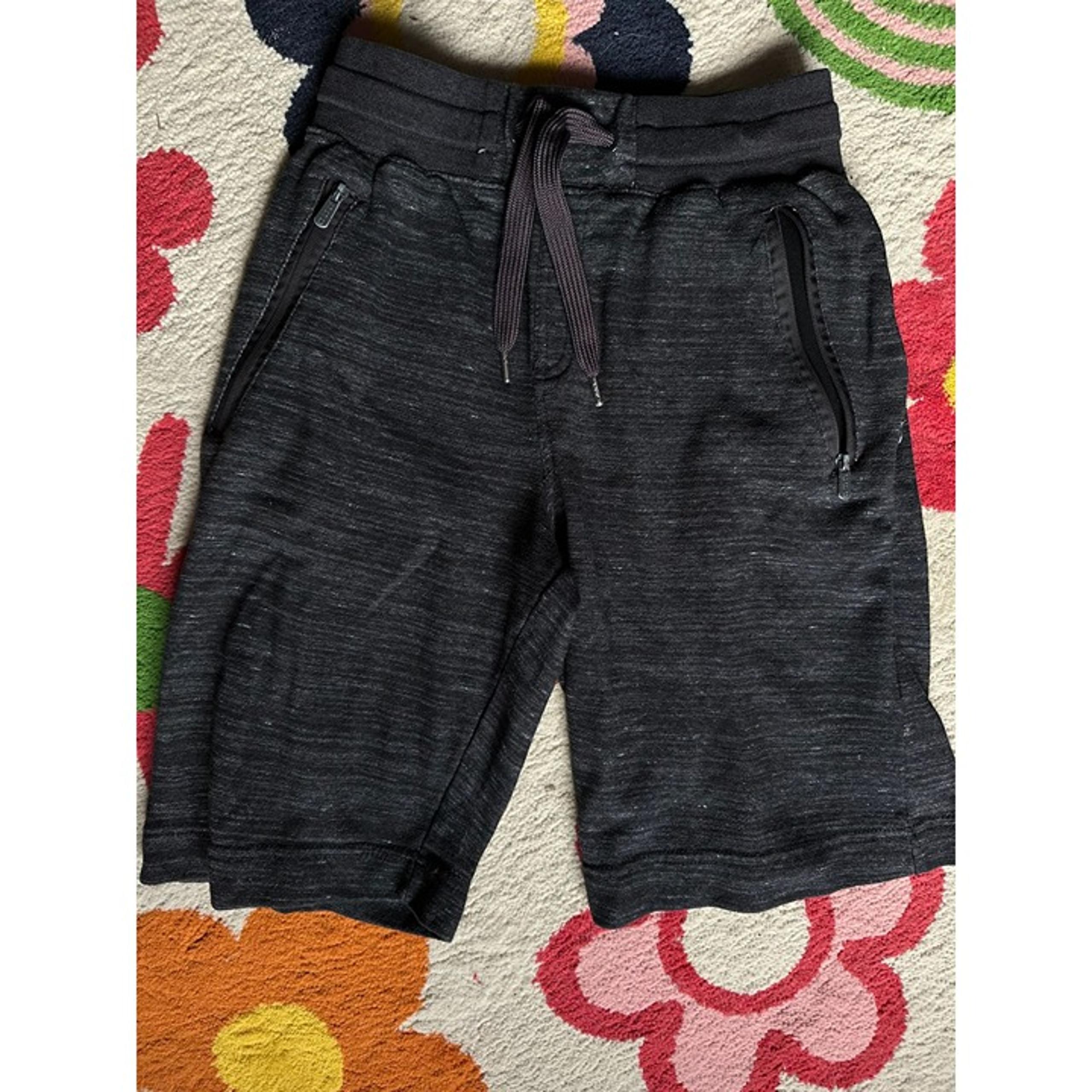 Men's Champs Sport Gear CSG shorts black with zippered pockets MEDIUM