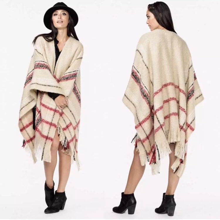 NWT Love Stitch Plaid Fringe Poncho