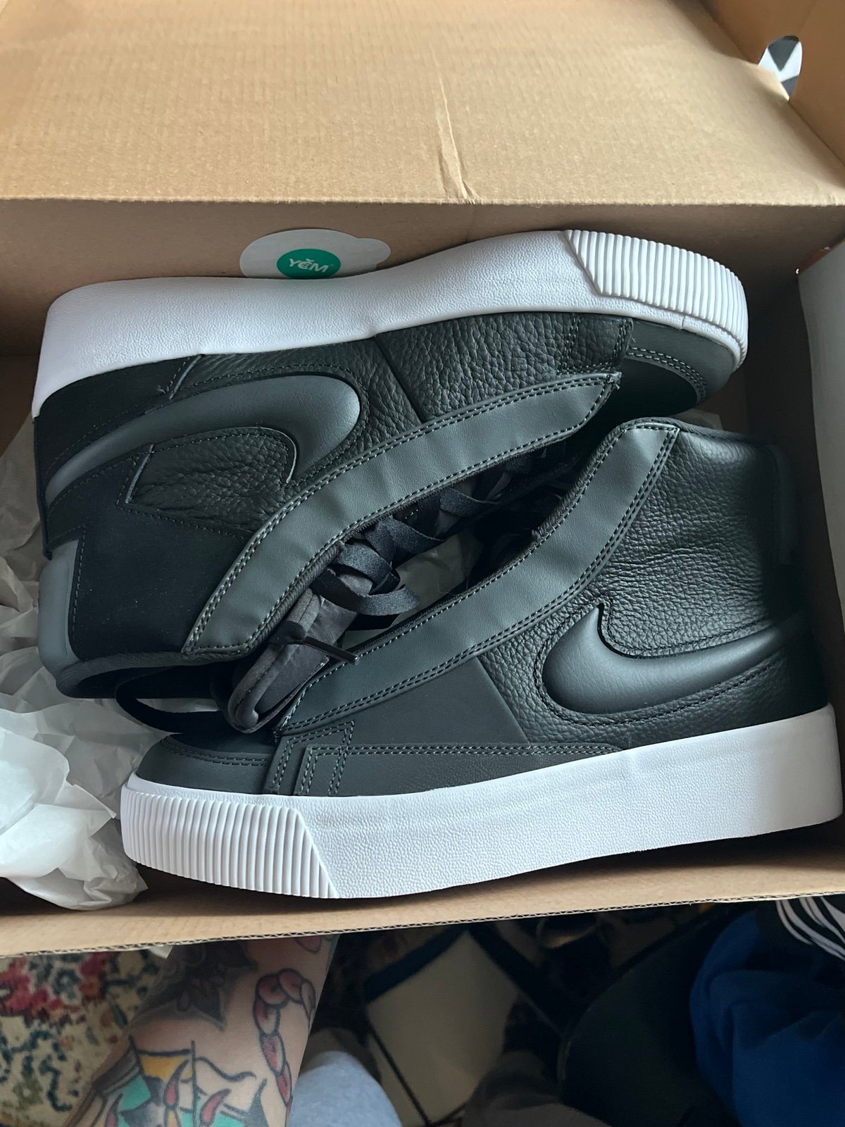 Nike womans shoes