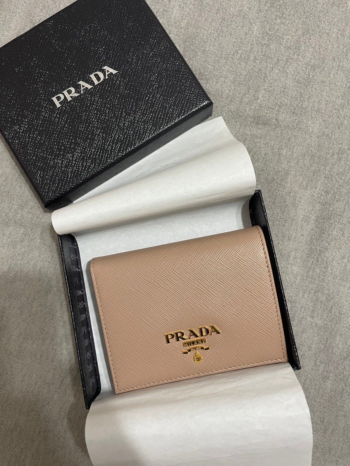 PRADA Small Saffiano Leather Wallet (Powder Pink)