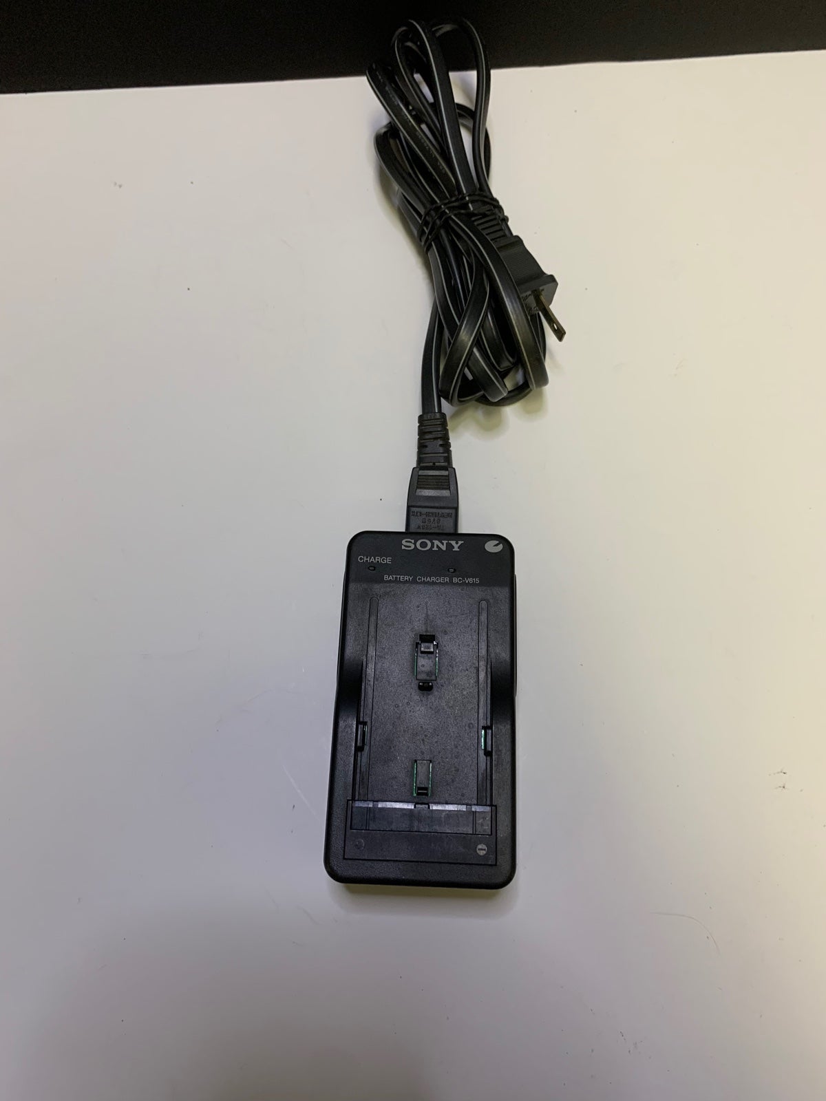 incentive promotionals Model Sony Genuine BC-V615 V. 8.4 Series. 200 FP-100 for Charger Battery Electronics incentive promotionals Model Sony Genuine BC-V615 V. 8.4 Series. 200 FP-100 for Charger Battery Electronics