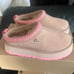 UGG Tazz Love Valentines Slipper size 9
