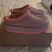 UGG Tazz Love Valentines Slipper size 9