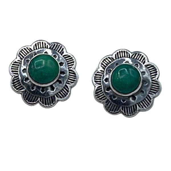 Vintage Native American Sterling Silver and Malachite screwback earrings.