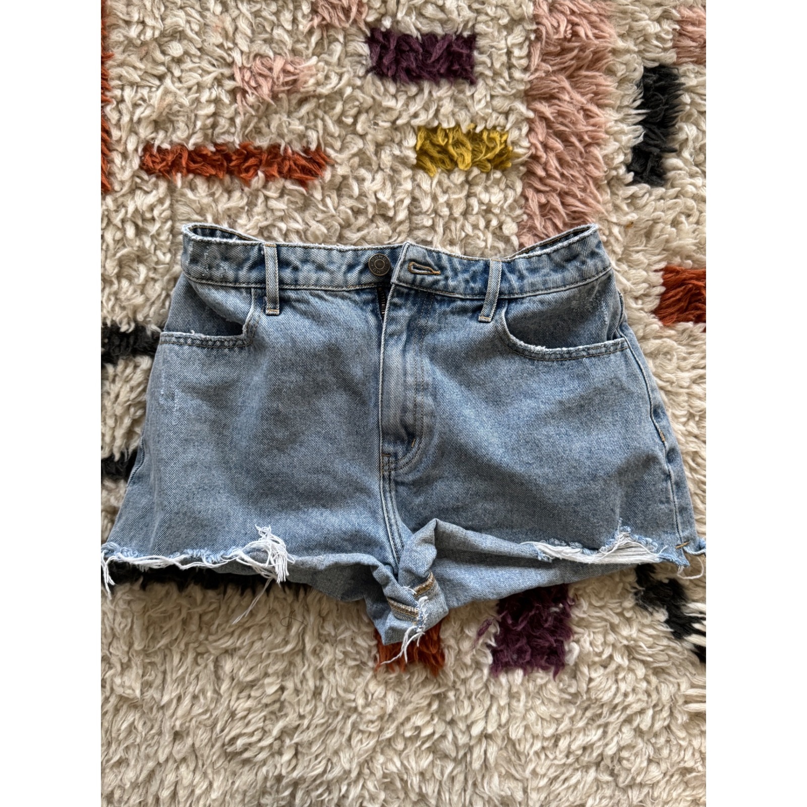 Show Me Your Mumu Denim Shorts High Waist Distressed Raw Hem Light Wash 26 L2