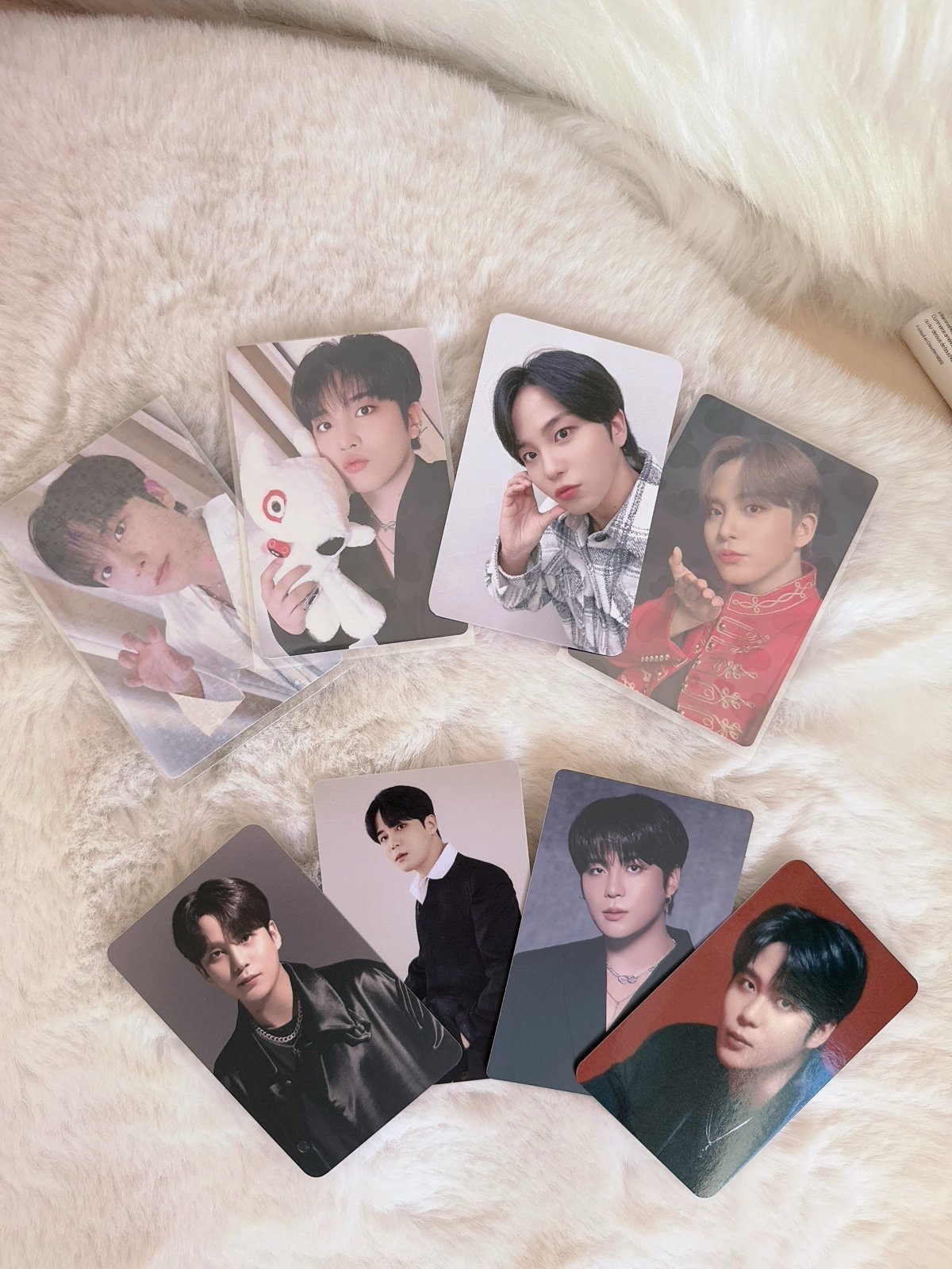 Jongho 8 Piece Collectors Set