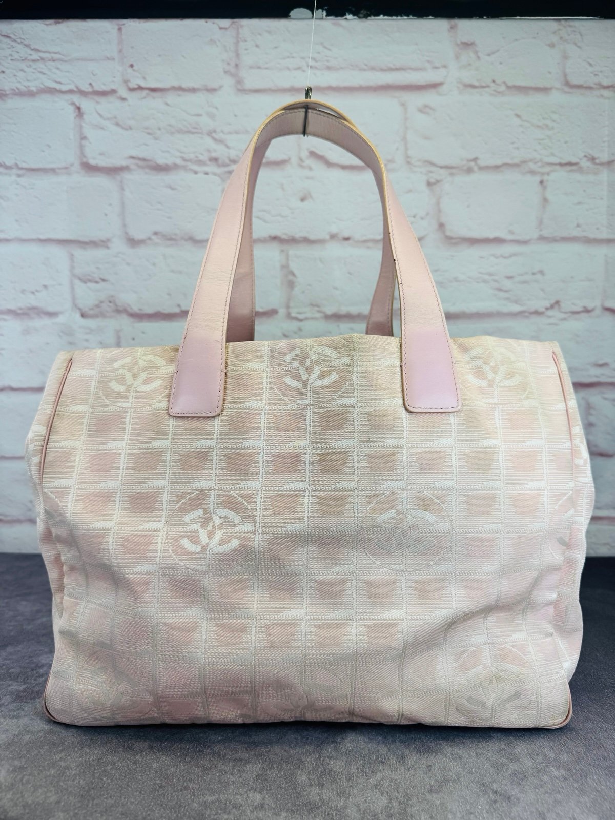 Authentic Chanel Vintage Ligne Travel Pink CC Tote